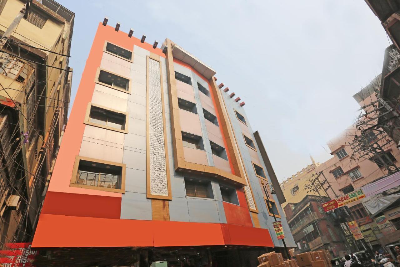 Oyo 10338 Hotel Aadesh Palace Varanasi Eksteriør billede