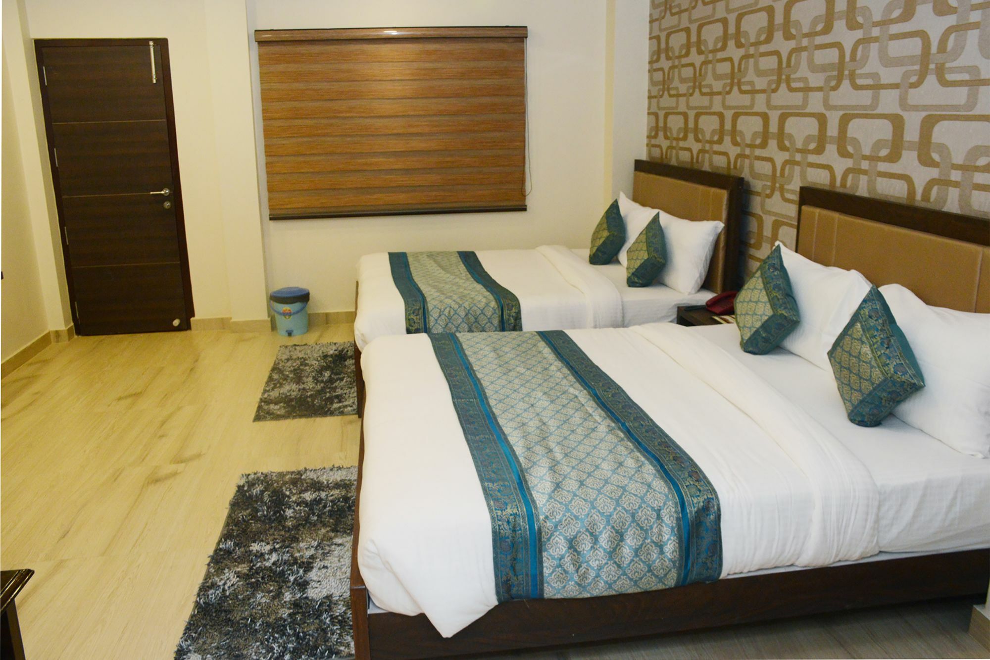 Oyo 10338 Hotel Aadesh Palace Varanasi Eksteriør billede