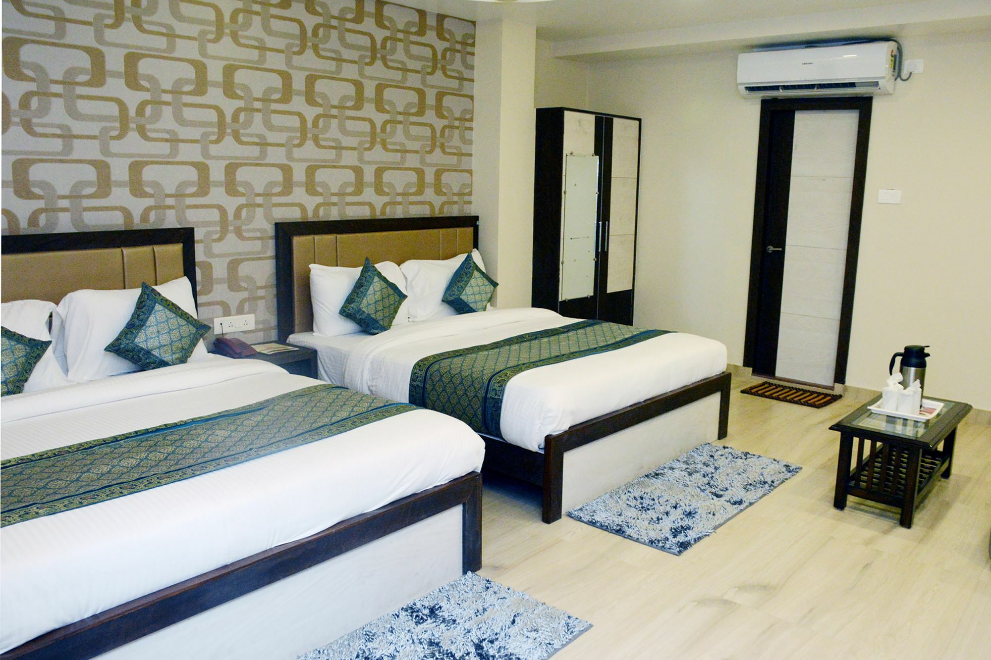Oyo 10338 Hotel Aadesh Palace Varanasi Eksteriør billede